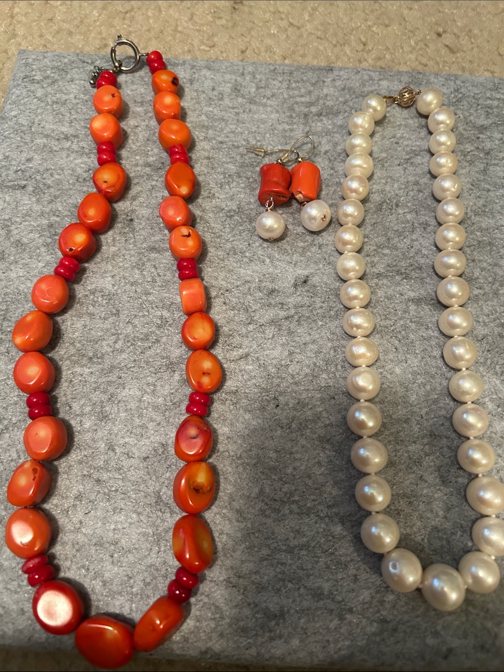 Set of 2 Necklaces Coral and cultured Pearl plus Earrings!